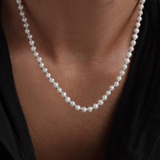 Classic Pearl Necklace