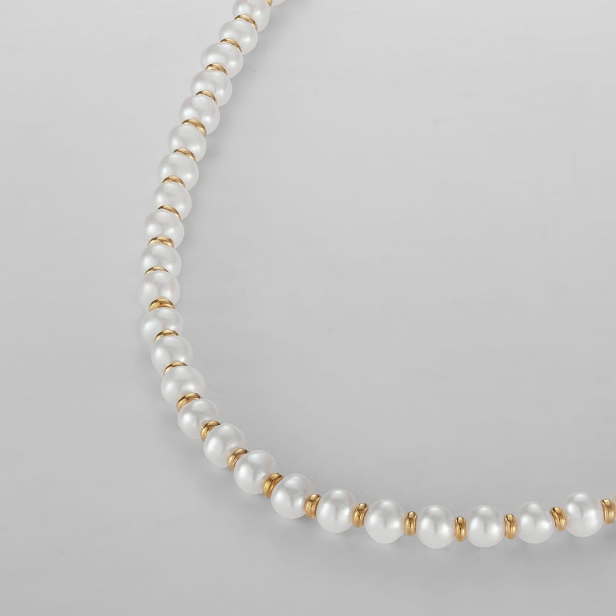Classic Pearl Necklace