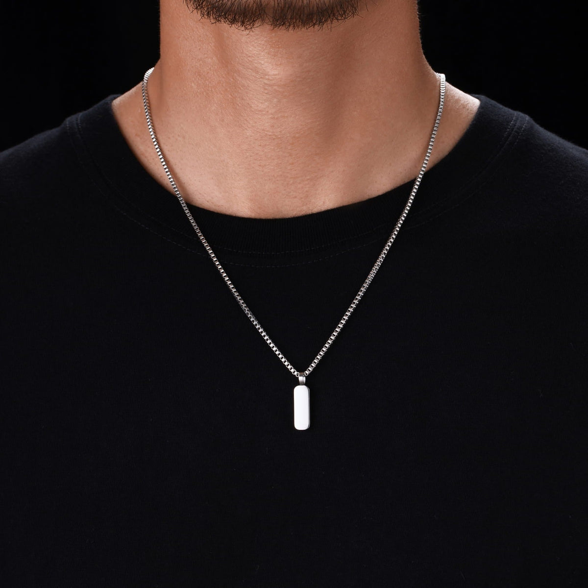 Minimal Pendant & Box Chain